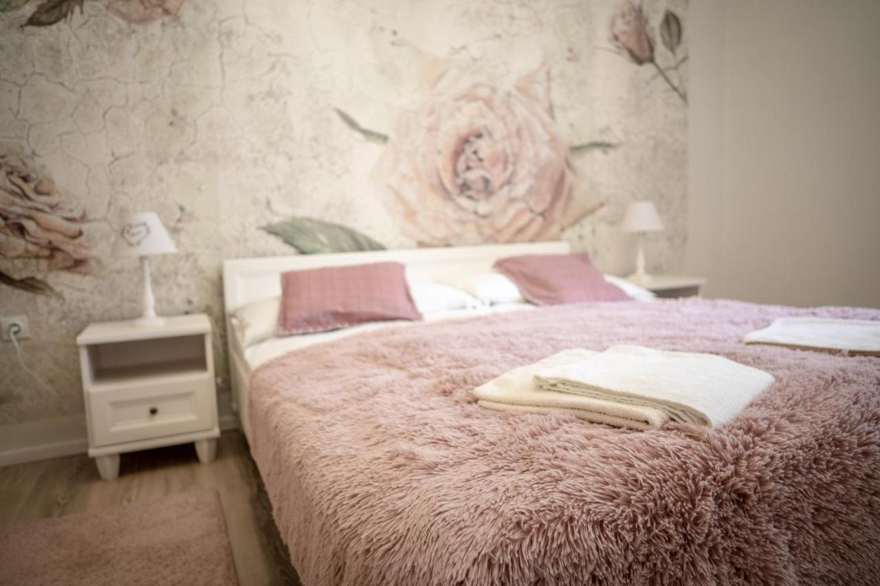 Gyula Panzio Hotel ภายนอก รูปภาพ