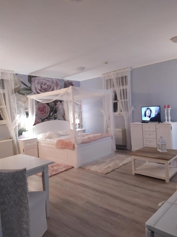 Gyula Panzio Hotel ภายนอก รูปภาพ