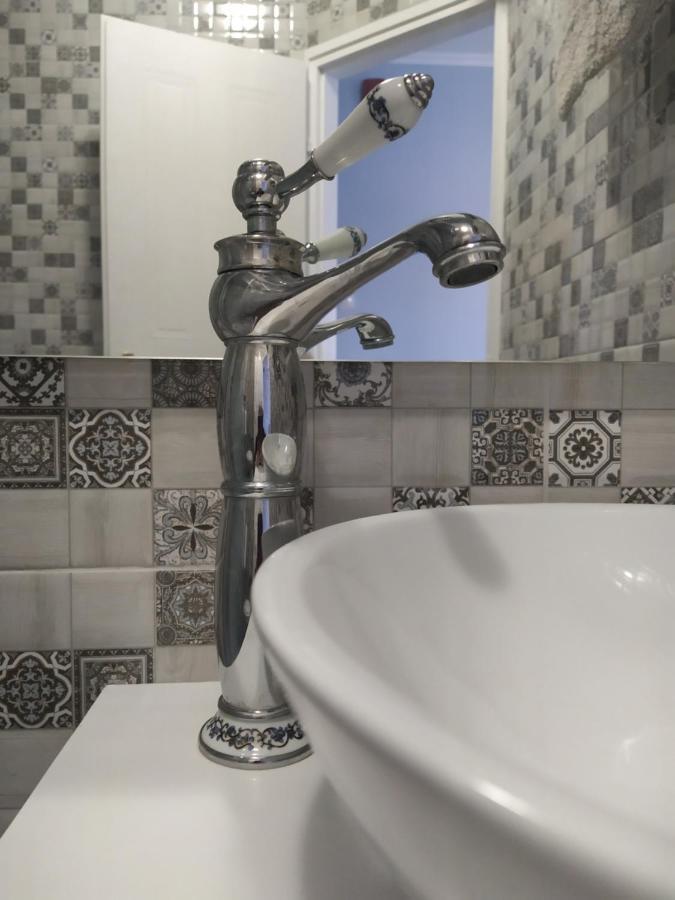 Gyula Panzio Hotel ภายนอก รูปภาพ